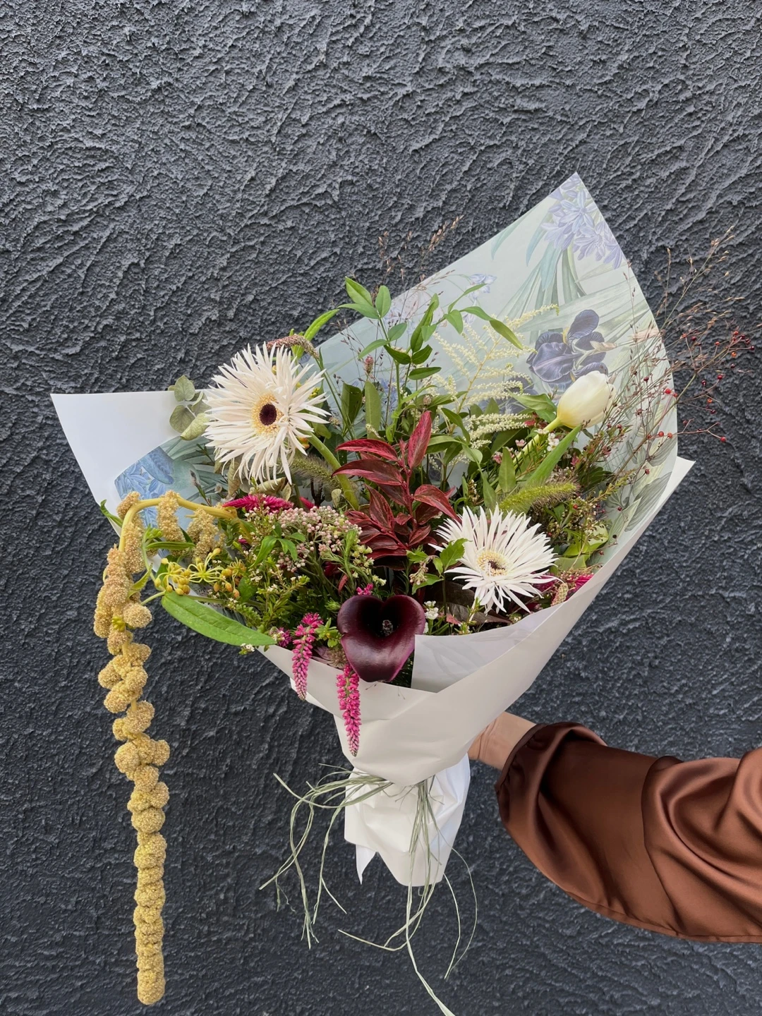 Textural autumn bouquet